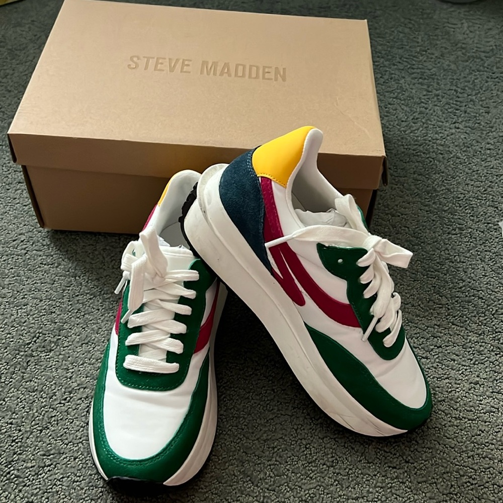 Steve Madden Womens platform sneakers